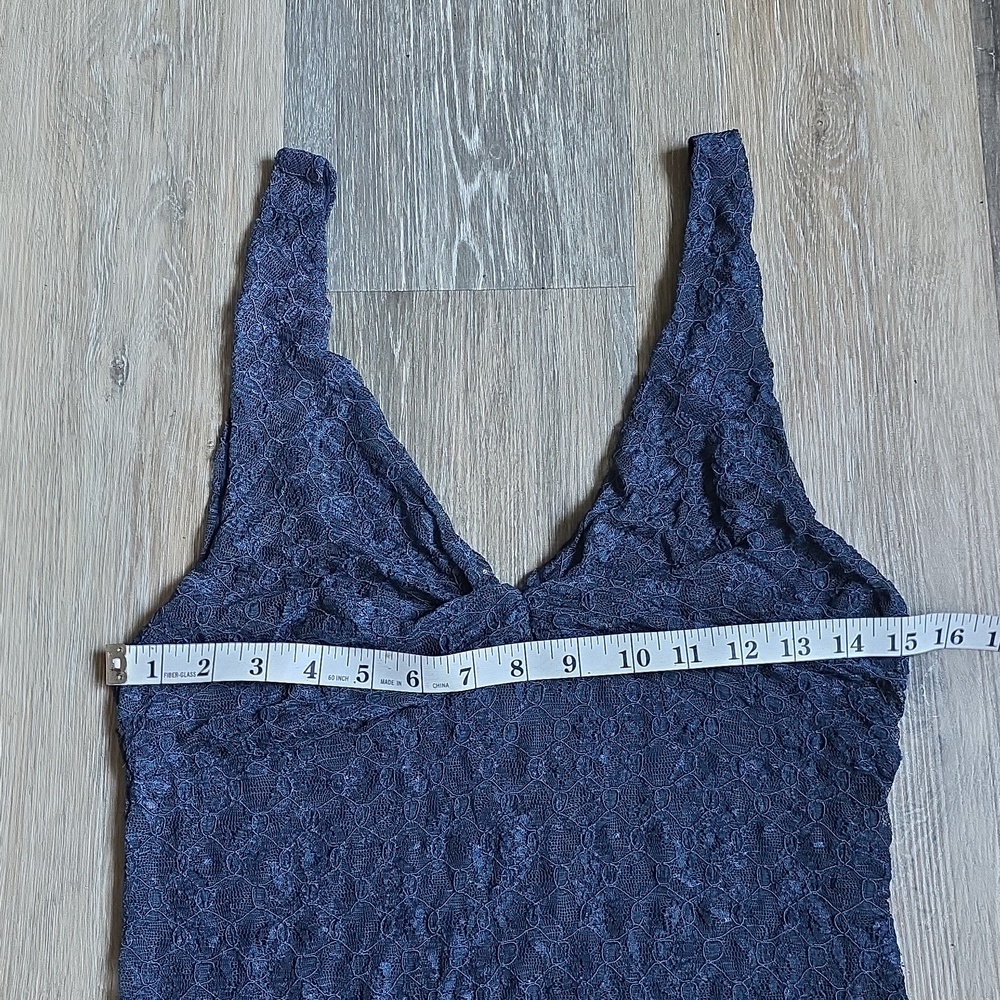 Lacey top - Picture 2 of 10